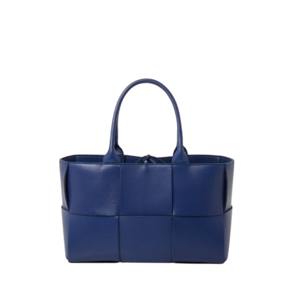 Bottega Veneta Small Arco Intrecciato Leather Tote in Cruise